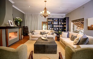 Karongwe Portfolio - Shiduli Private Game Lodge