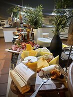 Karongwe Portfolio - Shiduli Private Game Lodge