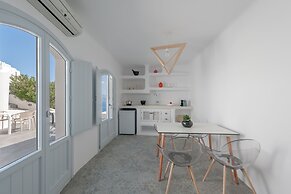 Anemomilos Hotel & Apartments