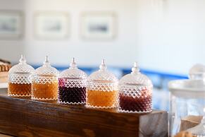 Anemomilos Hotel & Apartments