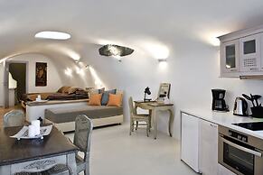 Anemomilos Hotel & Apartments