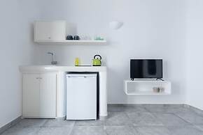 Anemomilos Hotel & Apartments