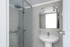 Anemomilos Hotel & Apartments