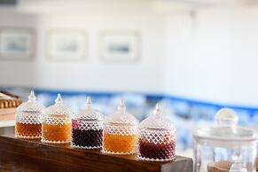 Anemomilos Hotel & Apartments