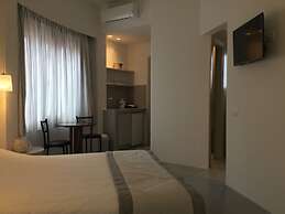 Anemomilos Hotel & Apartments