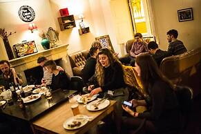 Oasis Backpackers' Mansion Lisboa