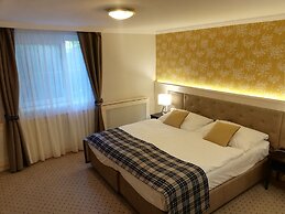 Villa Medici Hotel Restaurant