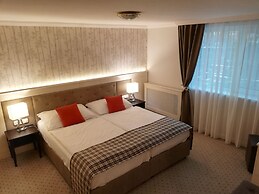 Villa Medici Hotel Restaurant