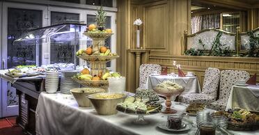 Villa Medici Hotel Restaurant