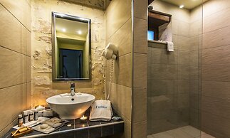 Exensian Villas & Suites