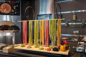 Four Points by Sheraton Bangkok Ploenchit