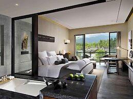 Pullman Lijiang Resort and Spa