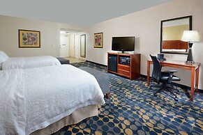 Hampton Inn & Suites Huntersville