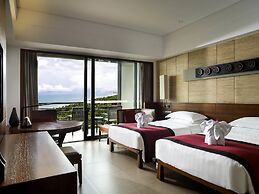 Pullman Oceanview Sanya Bay Resort & Spa