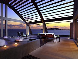 Pullman Oceanview Sanya Bay Resort & Spa