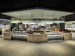 Pullman Oceanview Sanya Bay Resort & Spa