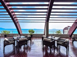Pullman Oceanview Sanya Bay Resort & Spa