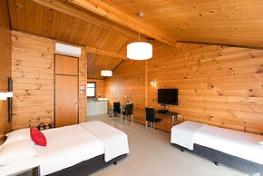 Lockwood Manor Motel