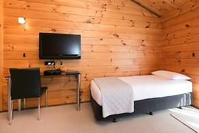 Lockwood Manor Motel