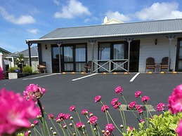 Lockwood Manor Motel