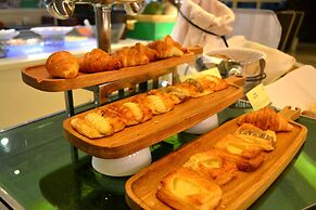 Holiday Inn Shanghai Songjiang by IHG