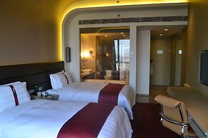 Holiday Inn Shanghai Songjiang by IHG