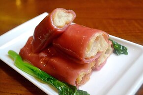 Holiday Inn Shanghai Songjiang by IHG