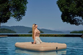 InterContinental One Thousand Island Lake Resort by IHG