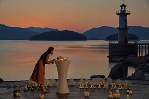 InterContinental One Thousand Island Lake Resort by IHG