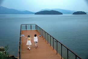 InterContinental One Thousand Island Lake Resort by IHG