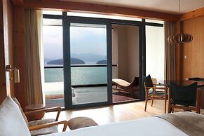 InterContinental One Thousand Island Lake Resort by IHG