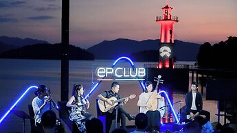 InterContinental One Thousand Island Lake Resort by IHG