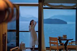 InterContinental One Thousand Island Lake Resort by IHG