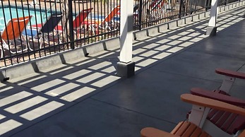 Beach Street Inn and Suites