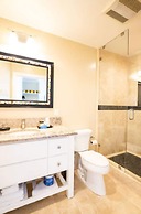 Beach Street Inn and Suites