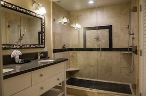 Beach Street Inn and Suites