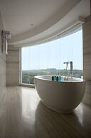 Novotel Bangka Hotel & Convention Centre