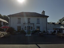Feathers Hotel, Bar and Restaurant
