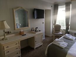 Feathers Hotel, Bar and Restaurant