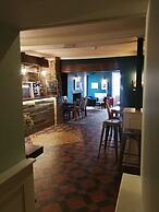 Feathers Hotel, Bar and Restaurant