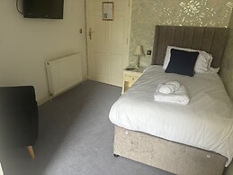 Feathers Hotel, Bar and Restaurant