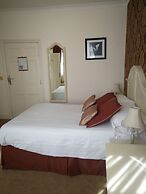 Feathers Hotel, Bar and Restaurant