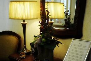 Feathers Hotel, Bar and Restaurant