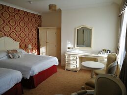 Feathers Hotel, Bar and Restaurant