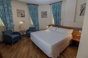 Hotel Mieres del Camino