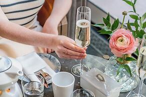 The St. Regis Toronto