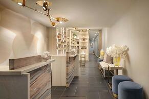 The St. Regis Toronto