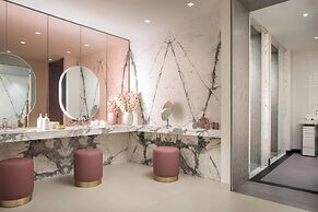 The St. Regis Toronto