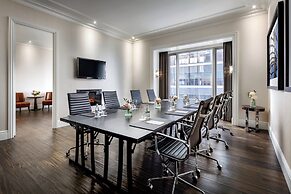 The St. Regis Toronto