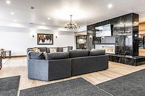 Shadow Ridge by All Seasons Resort Lodging